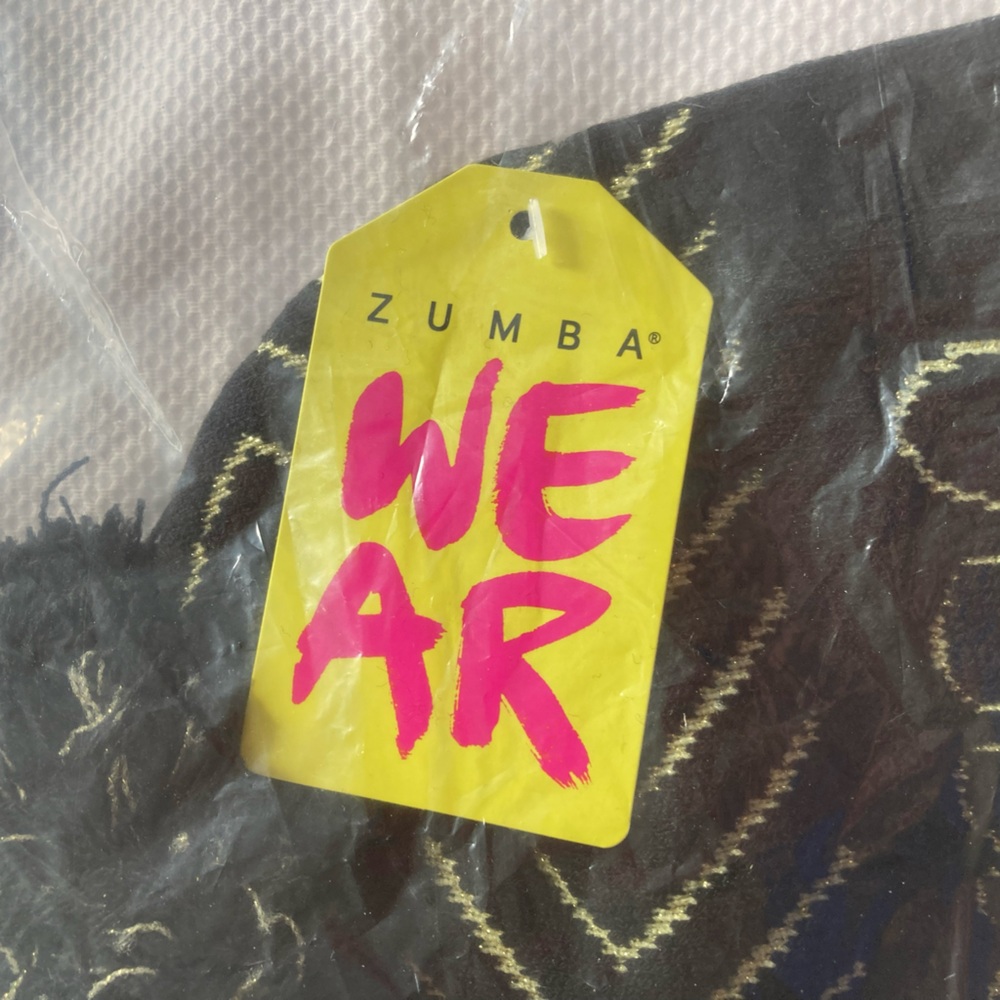 Zumba Fitness Black and Gold Chevron Pom Pom Beanie - Picture 4 of 5